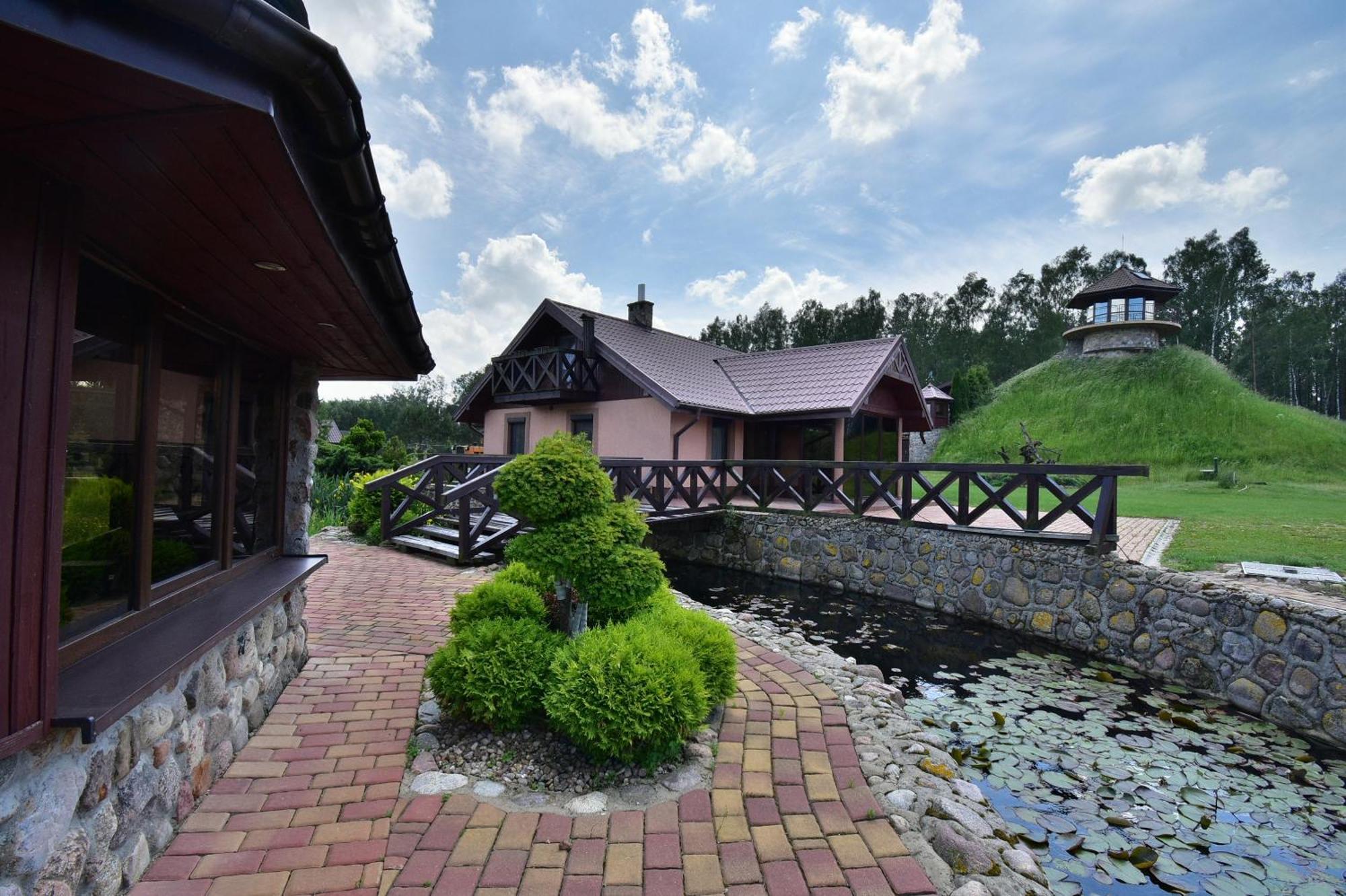 Dom Nad Stawem Przy Lesie Burkat Exterior foto