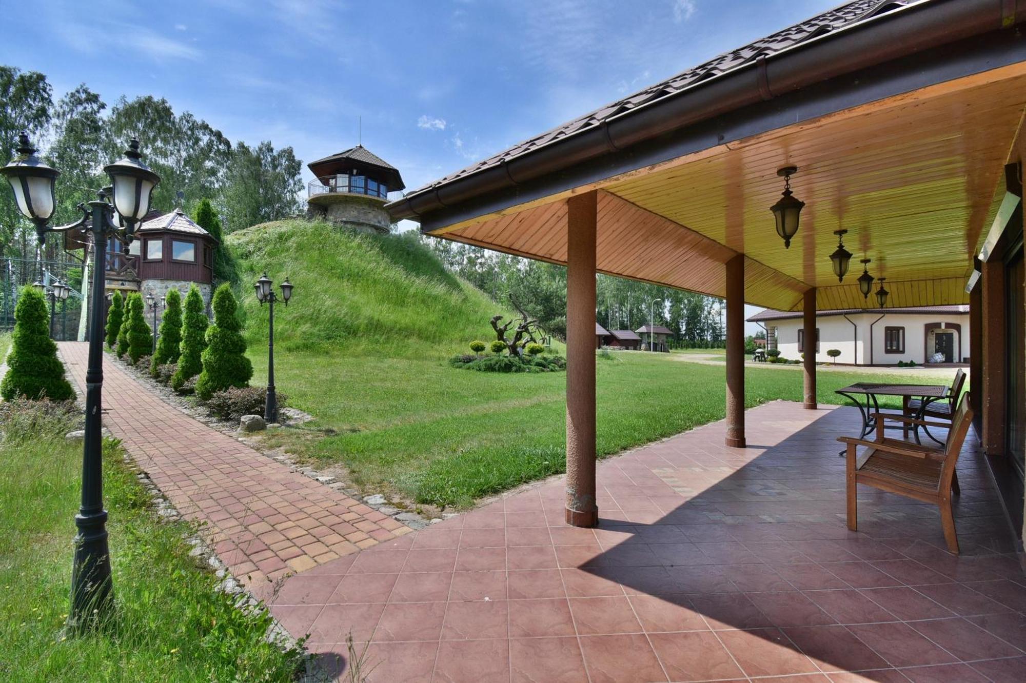 Dom Nad Stawem Przy Lesie Burkat Exterior foto