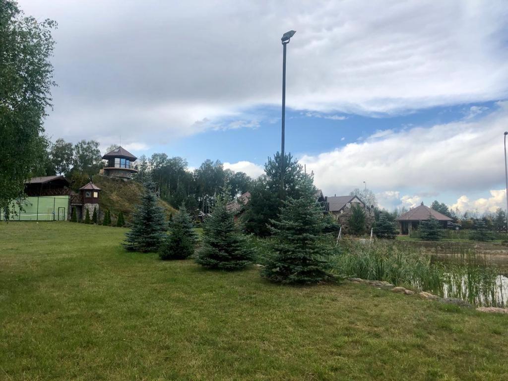 Dom Nad Stawem Przy Lesie Burkat Exterior foto